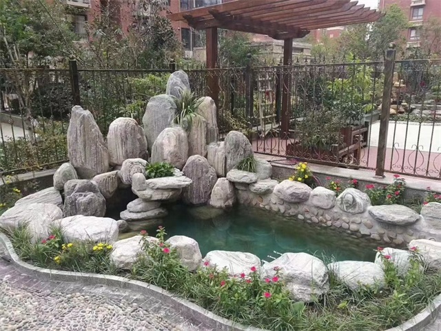 周口庭院假山鱼池制作视频